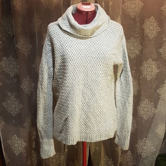 Knit sweater - Picture 1 of 3